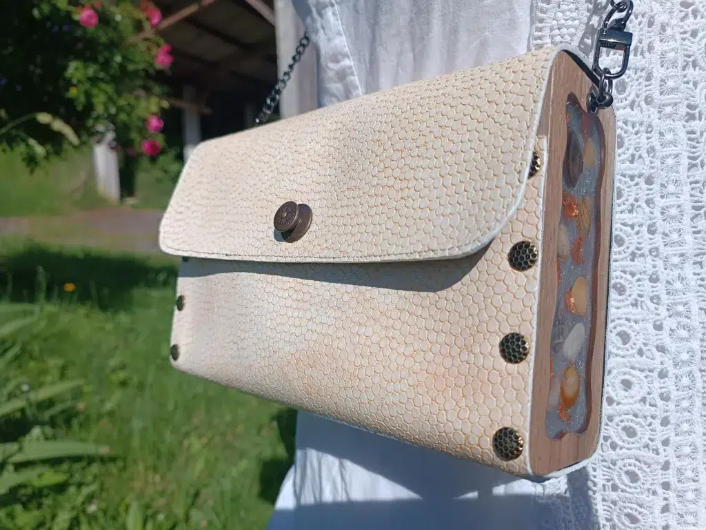 Sac pochette bois et cuir - divers coloris – Image 3