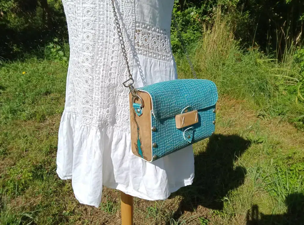 Sac pochette bois et cuir - divers coloris – Image 9
